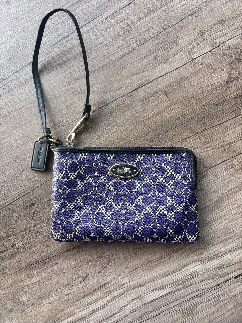 Coach Purple Signature Wristlet with Black Strap 52436B